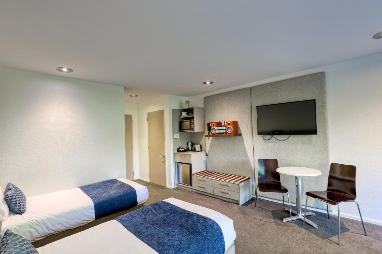 Garden Court Suites & Apartments Квинстаун Экстерьер фото
