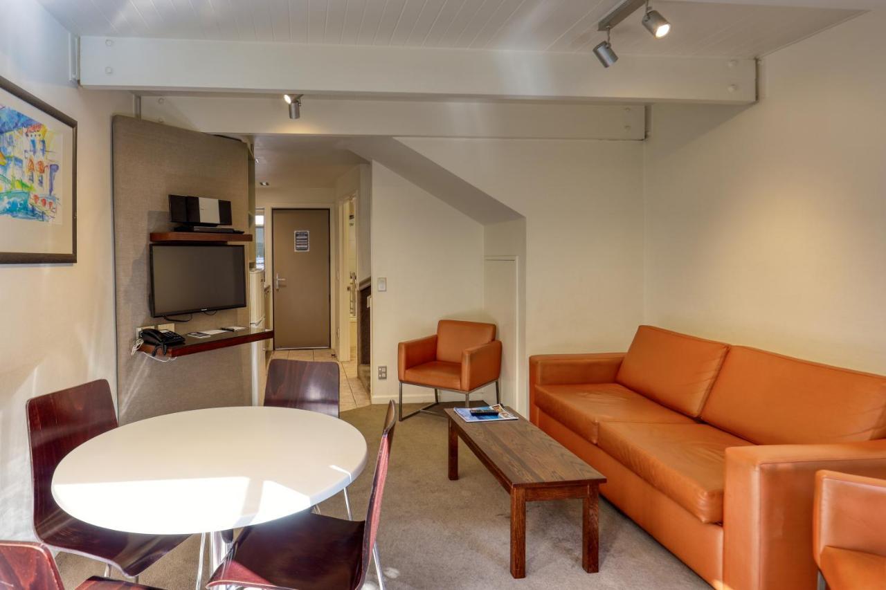 Garden Court Suites & Apartments Квинстаун Экстерьер фото